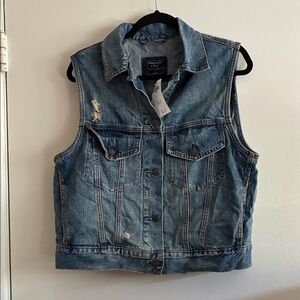 Abercrombie and Fitch Vest